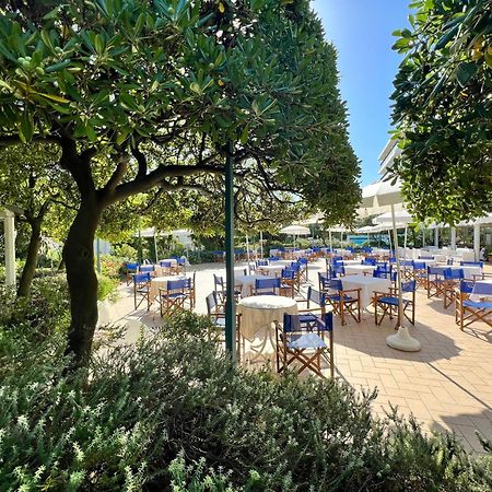 Hotel Parco Delle Rose Silvi Marina Dış mekan fotoğraf