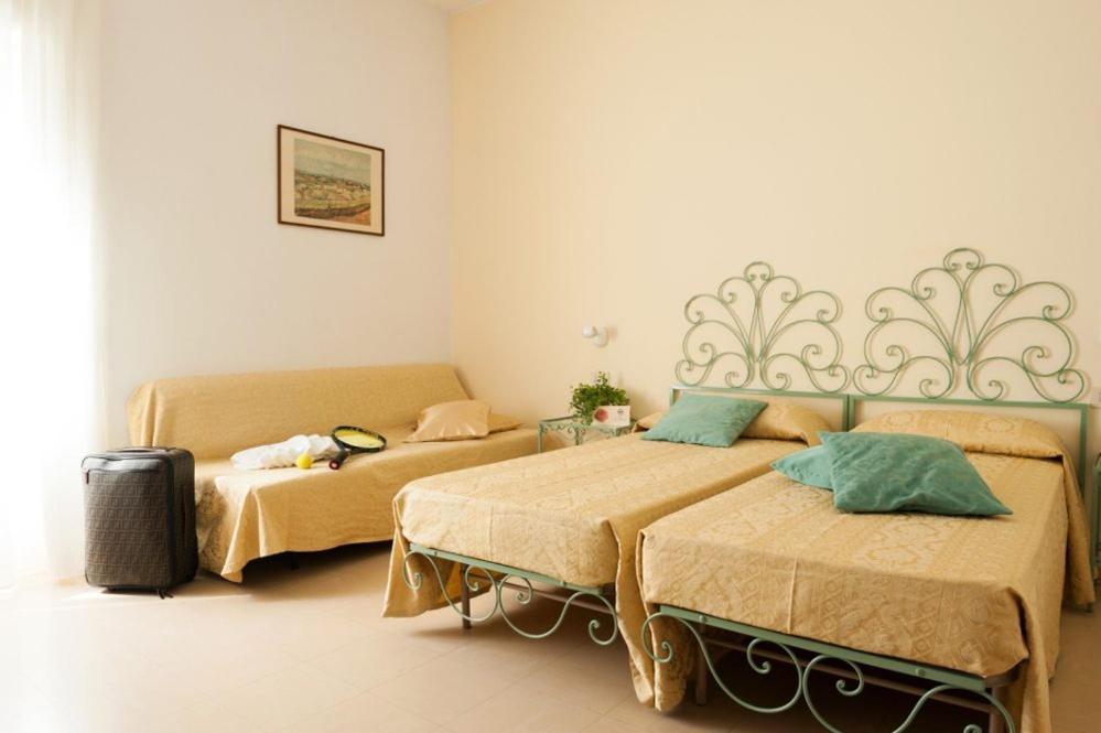 Hotel Parco Delle Rose Silvi Marina Dış mekan fotoğraf