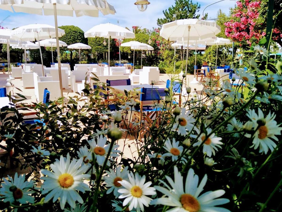 Hotel Parco Delle Rose Silvi Marina Dış mekan fotoğraf